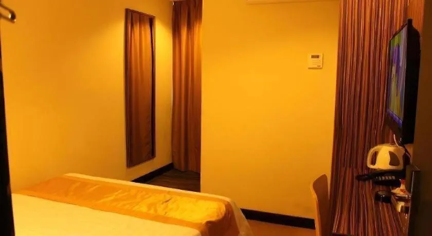 **  Clover Hotel Johor Bahru Malezya