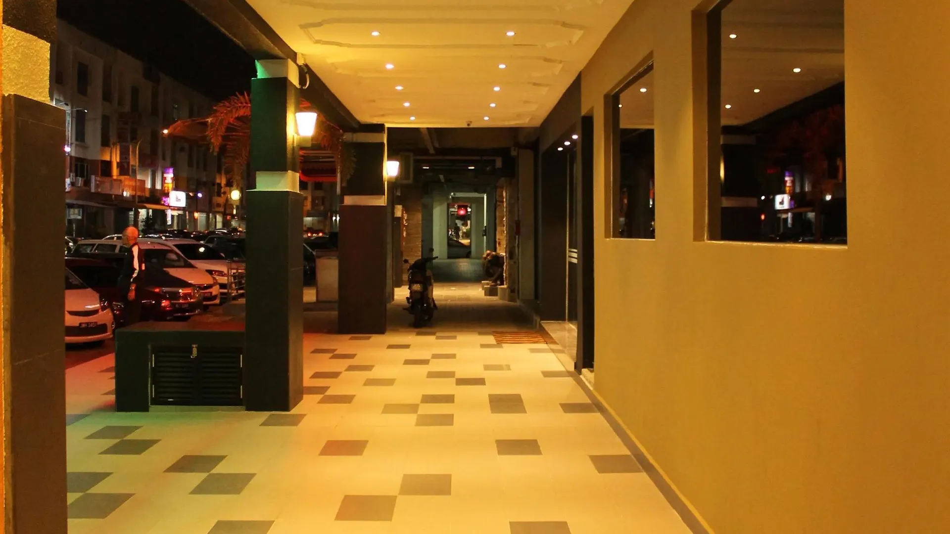 **  Clover Hotel Johor Bahru Malezya