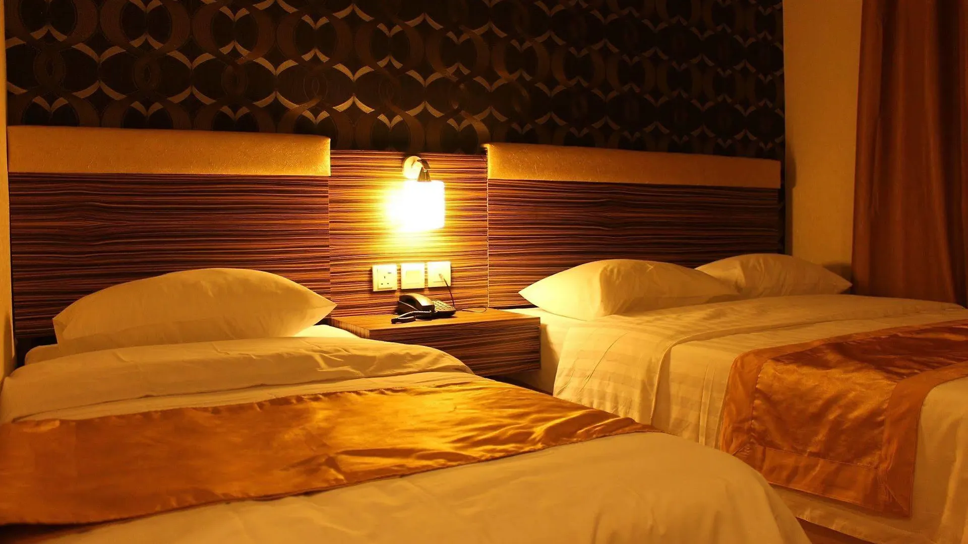 Clover Hotel Johor Bahru 2*,