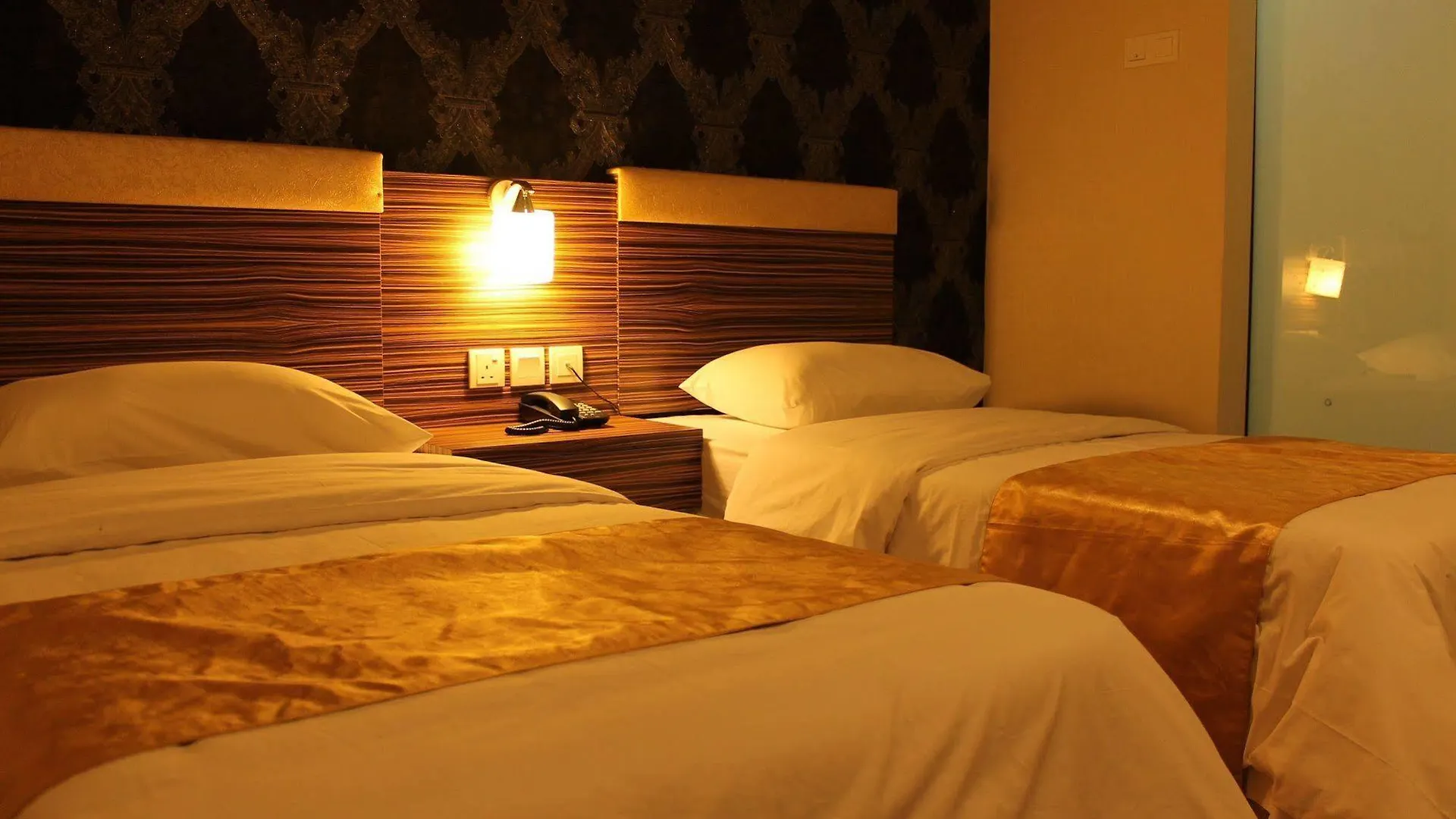 Clover Hotel Johor Bahru 2*,